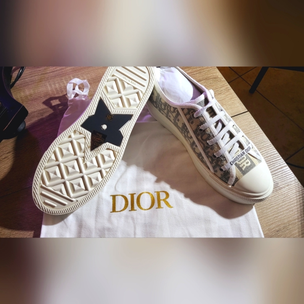 WALK'NDIOR SNEAKER Stone Gray Dior Oblique Embroidered Cotton size 38C/7.5 + bag